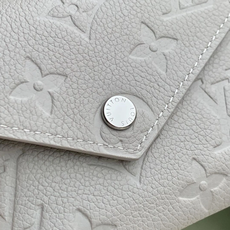 Functional LX Wallets 790
