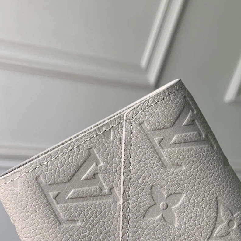 Functional LX Wallets 790