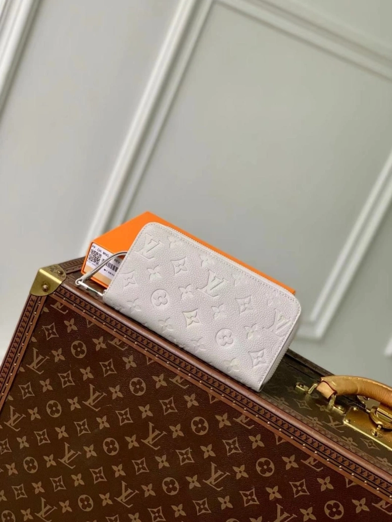 LX Wallets Practical 785