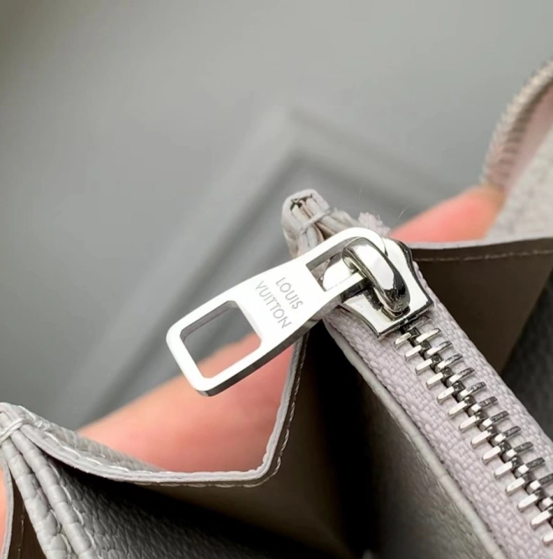 LX Wallets Practical 785