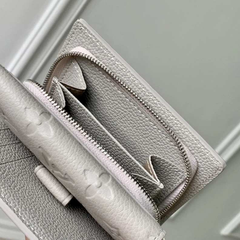 Unique LX Wallets 794