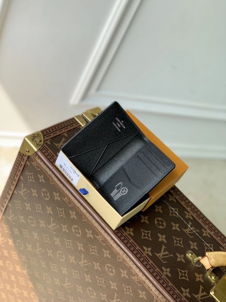 LX Wallets WellDesigned 851