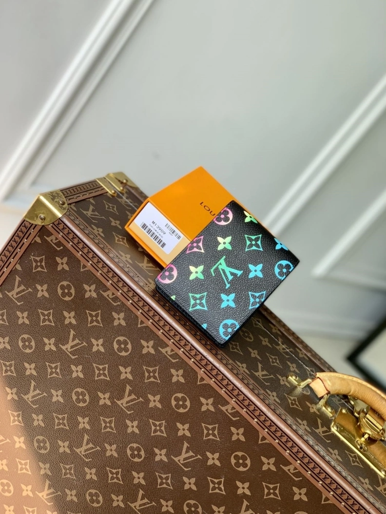 LX Wallets Soft 784