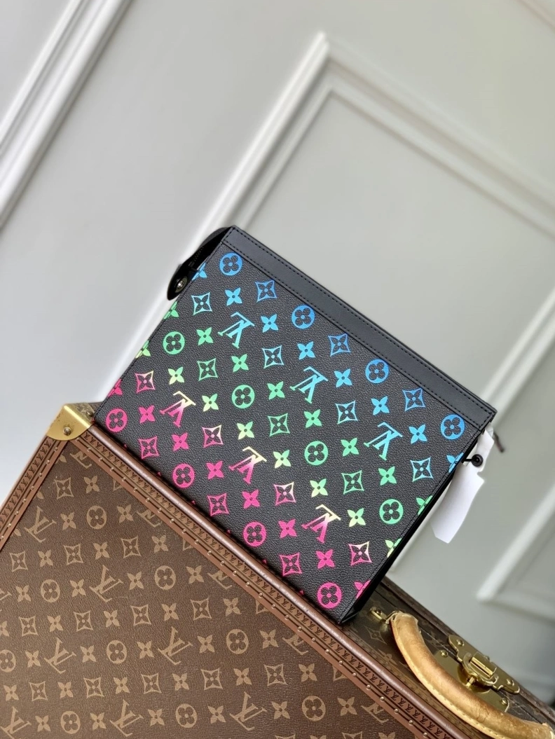 LX Clutch Bags Comfortable 990