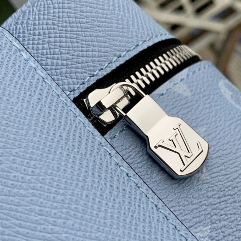 Sleek LX Backpacks 1060