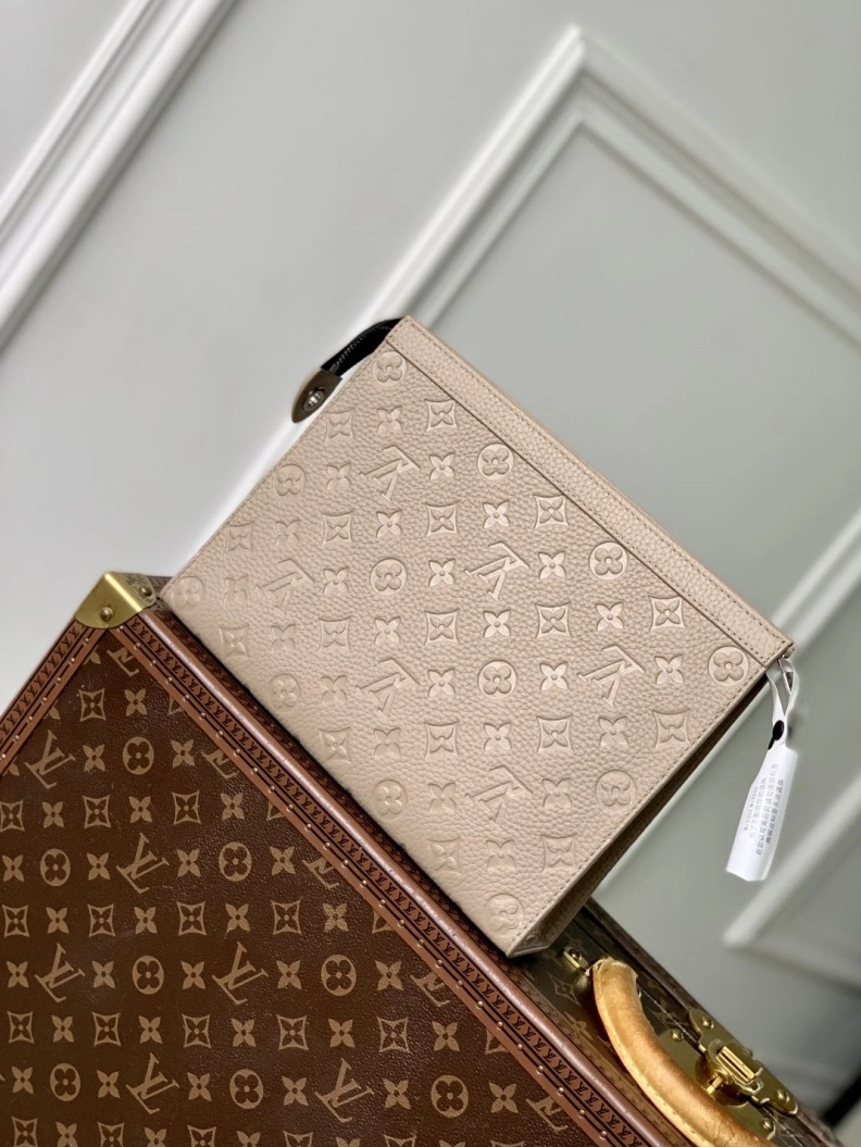 Vibrant LX Clutch Bags 980