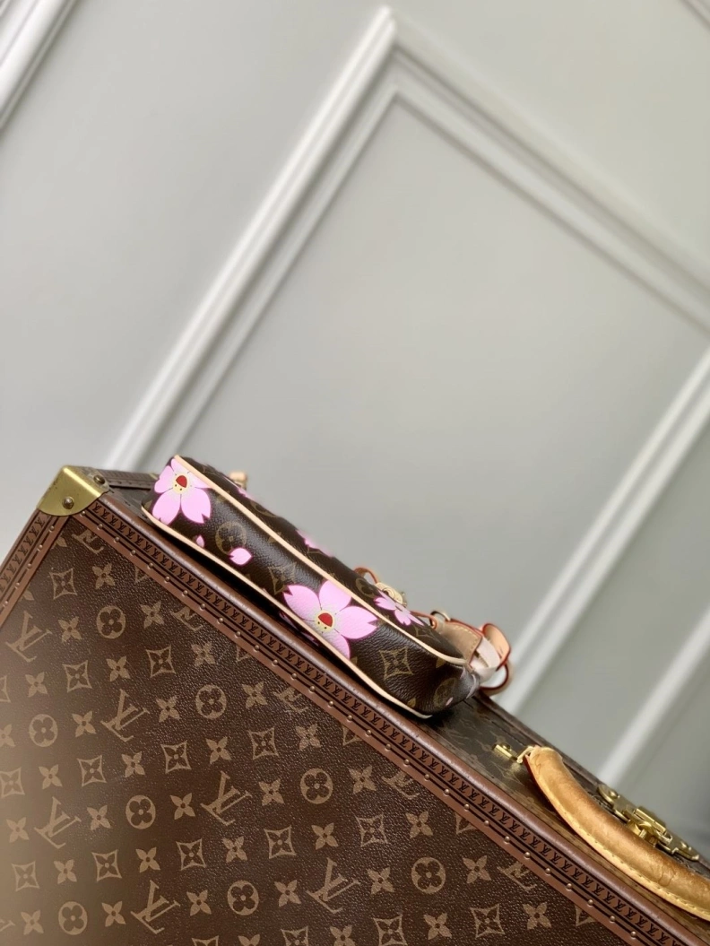 LX Satchel Bags Vibrant 996