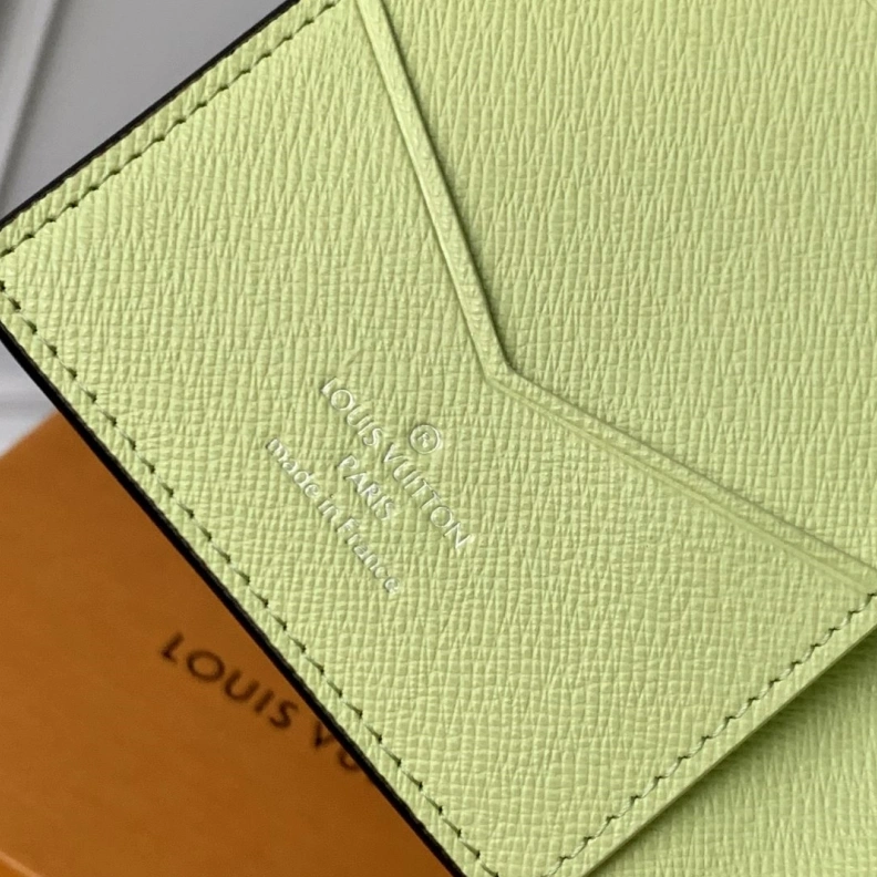 Refined LX Wallets 774