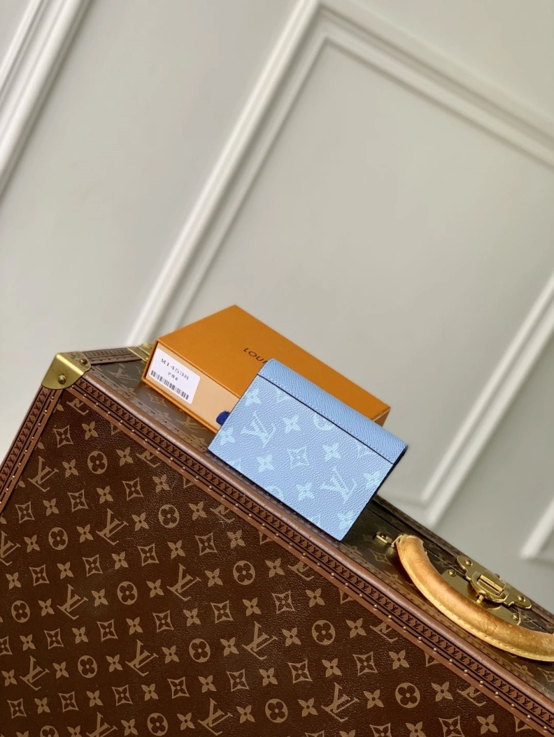 Affordable LX Wallets 777
