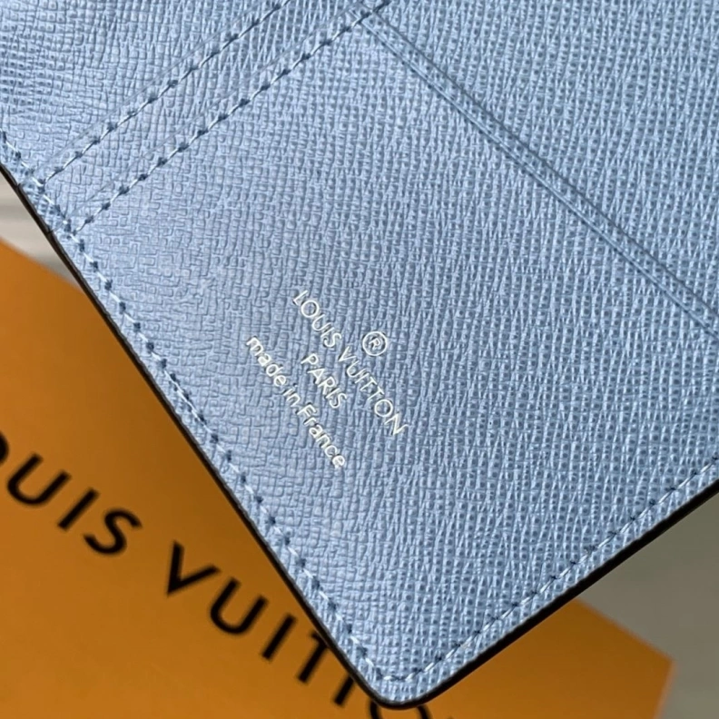 Resilient LX Wallets 770