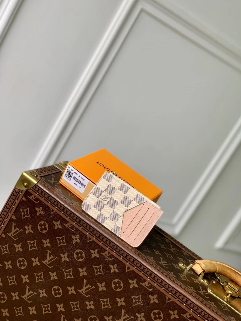 LX Wallets Lightweight 778