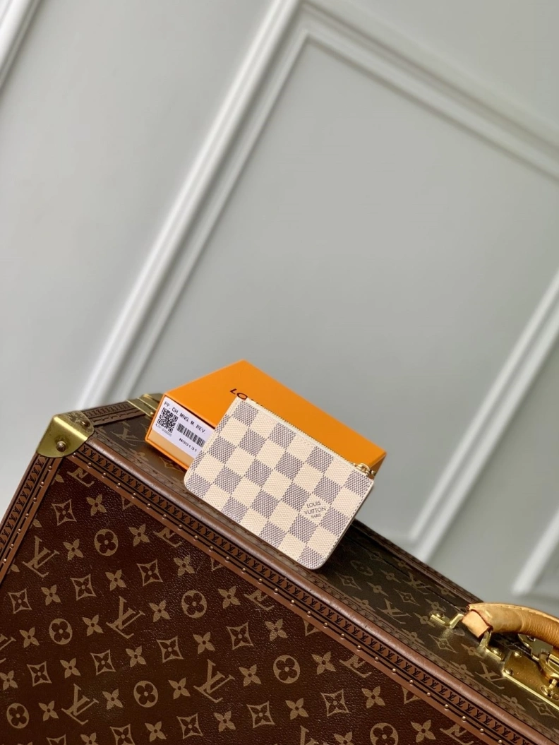 LX Wallets Lightweight 778