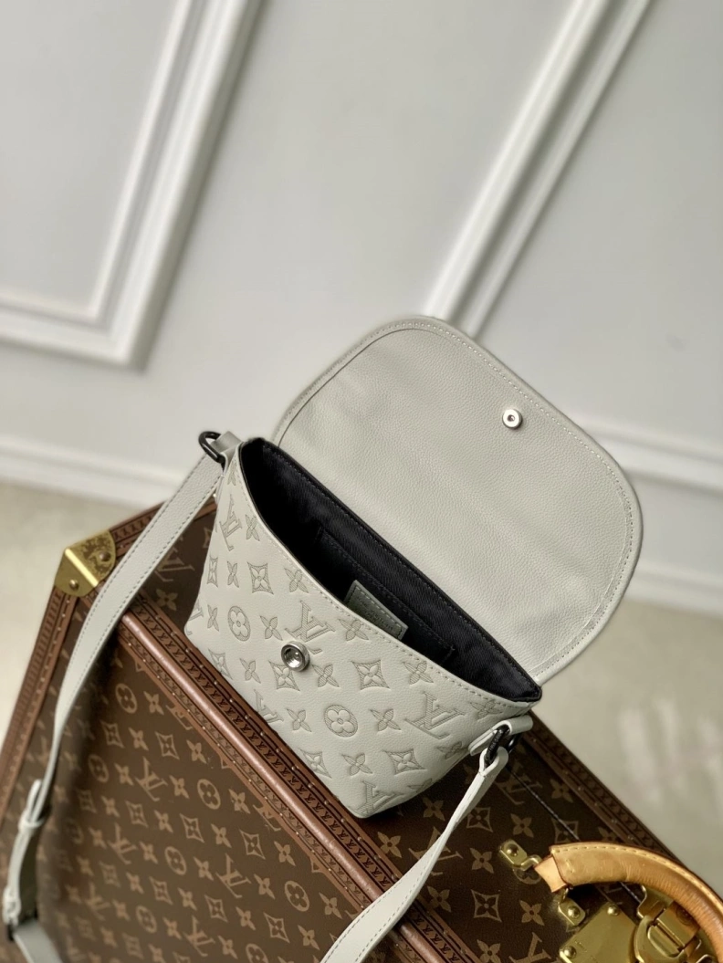 Popular LX Satchel Bags 945