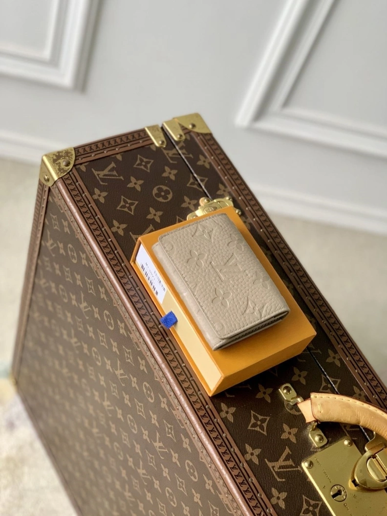 Bold LX Wallets 759
