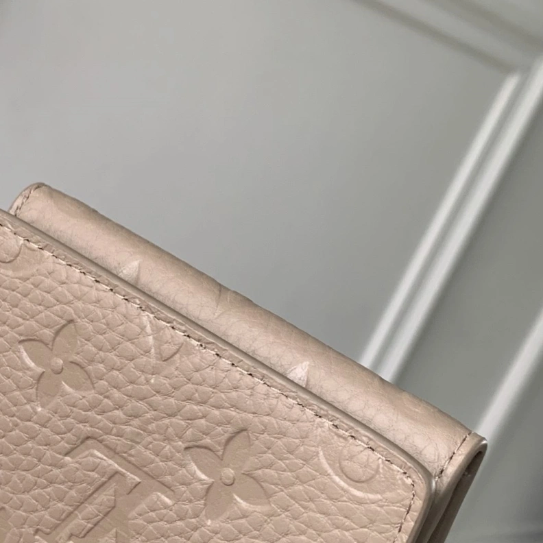 Bold LX Wallets 759