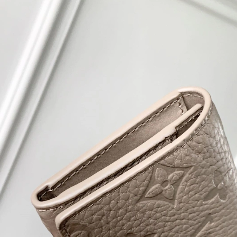 Bold LX Wallets 759