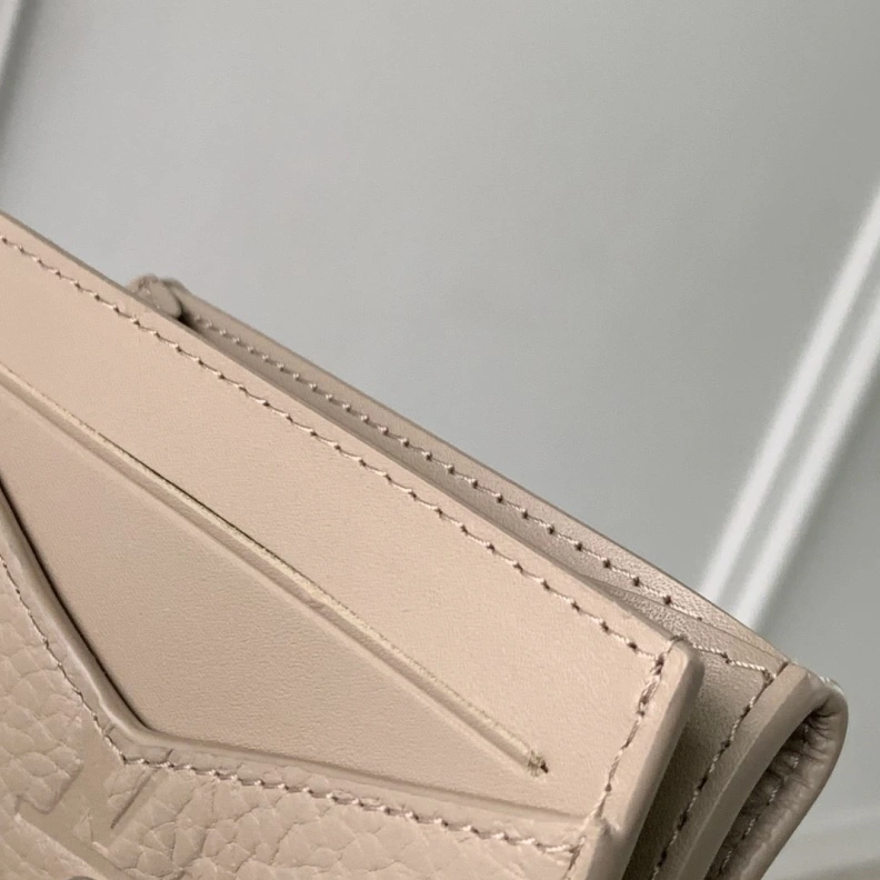Bold LX Wallets 759
