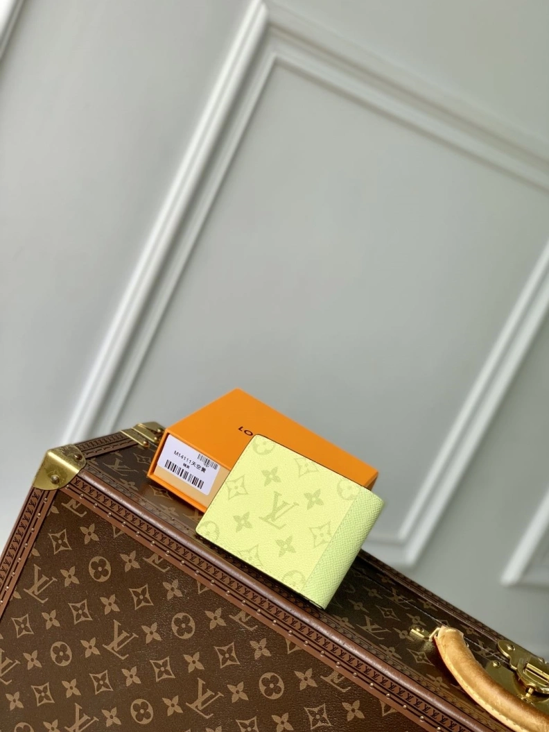 LX Wallets WellDesigned 758