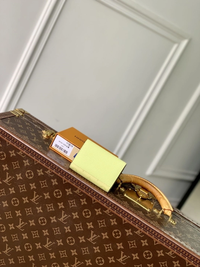 WellDesigned LX Wallets 754