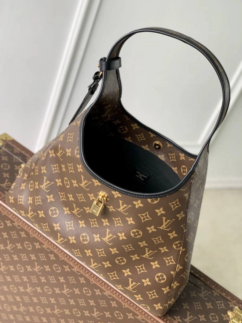 Affordable LX Top Handle Bags 857