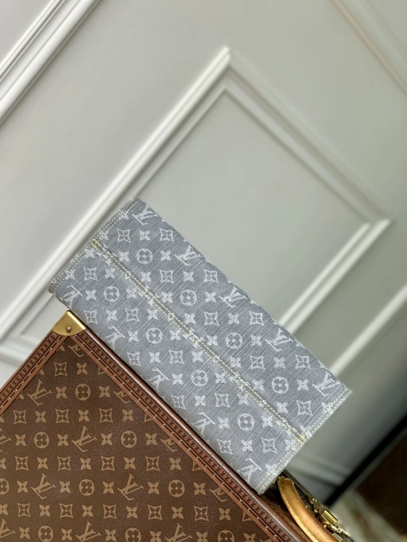 Comfortable LX Top Handle Bags 837