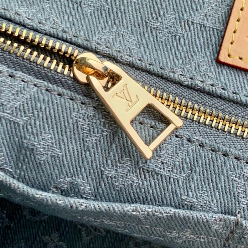 Comfortable LX Top Handle Bags 837