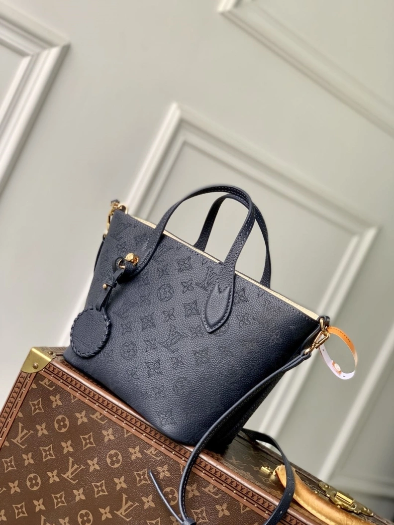 Versatile LX Shopping Bags 906