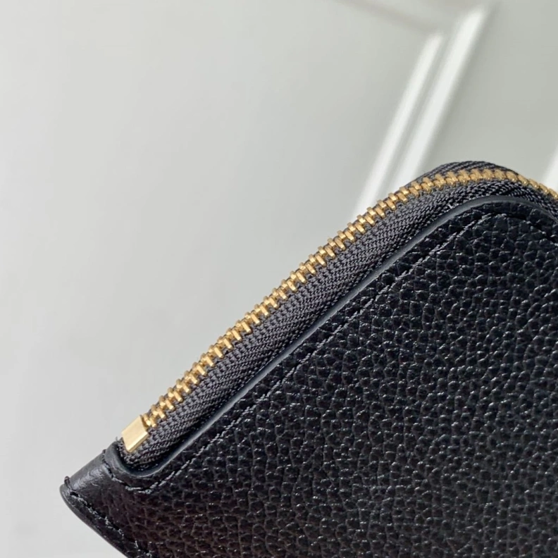 Cozy LX Wallets 751