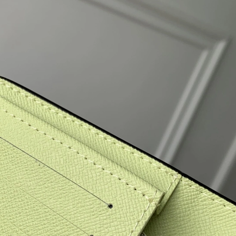 Modern LX Wallets 750