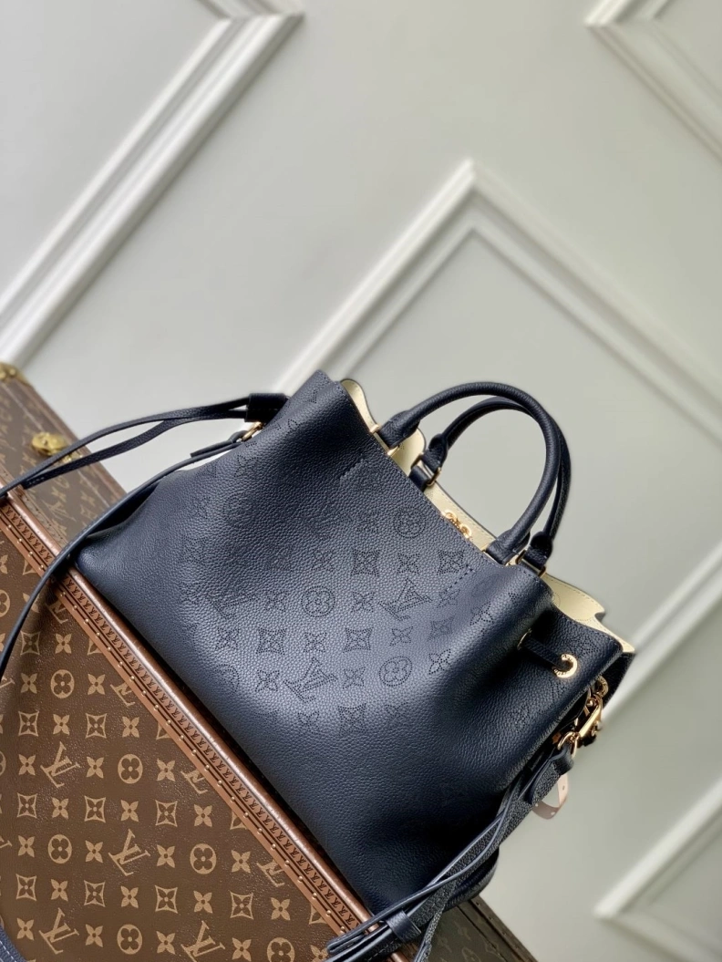 Vibrant LX Top Handle Bags 844