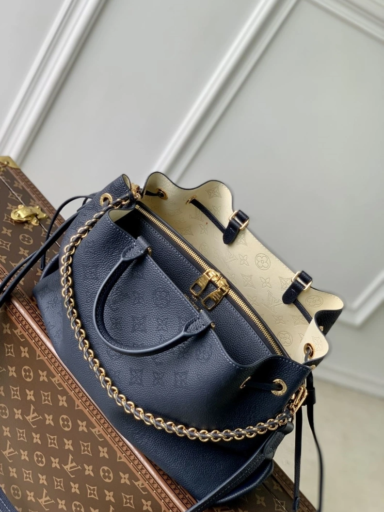 Vibrant LX Top Handle Bags 844