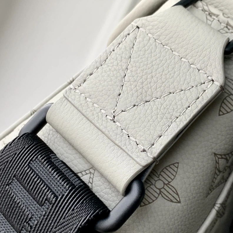 Trendsetting LX Satchel Bags 924