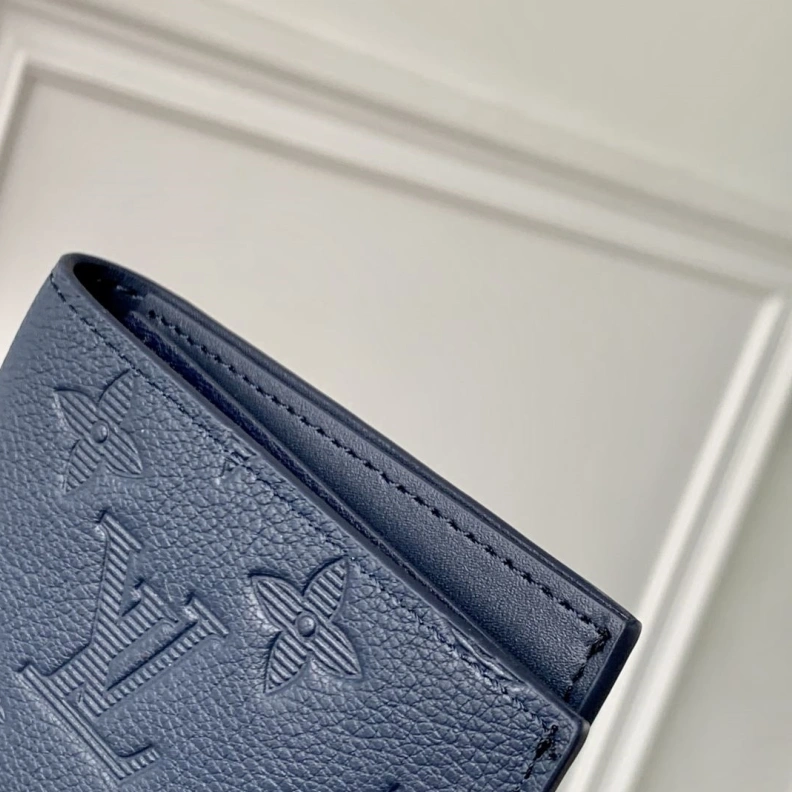 LX Wallets Refined 748