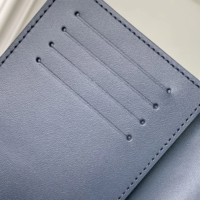 LX Wallets Refined 748