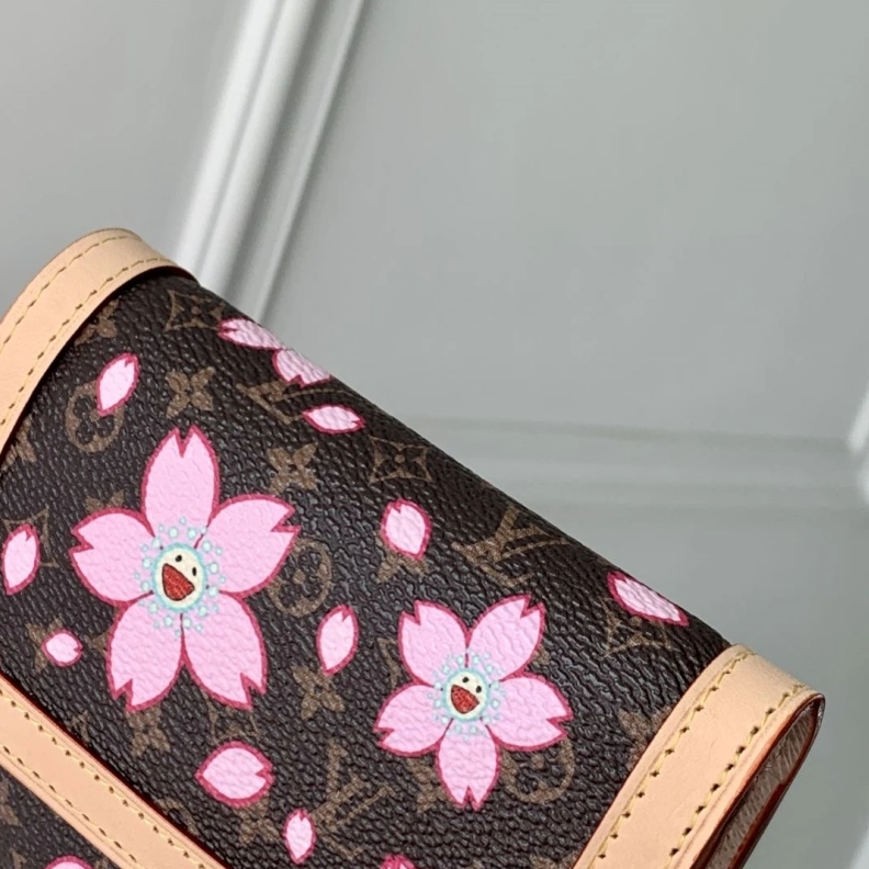 Soft LX Wallets 746