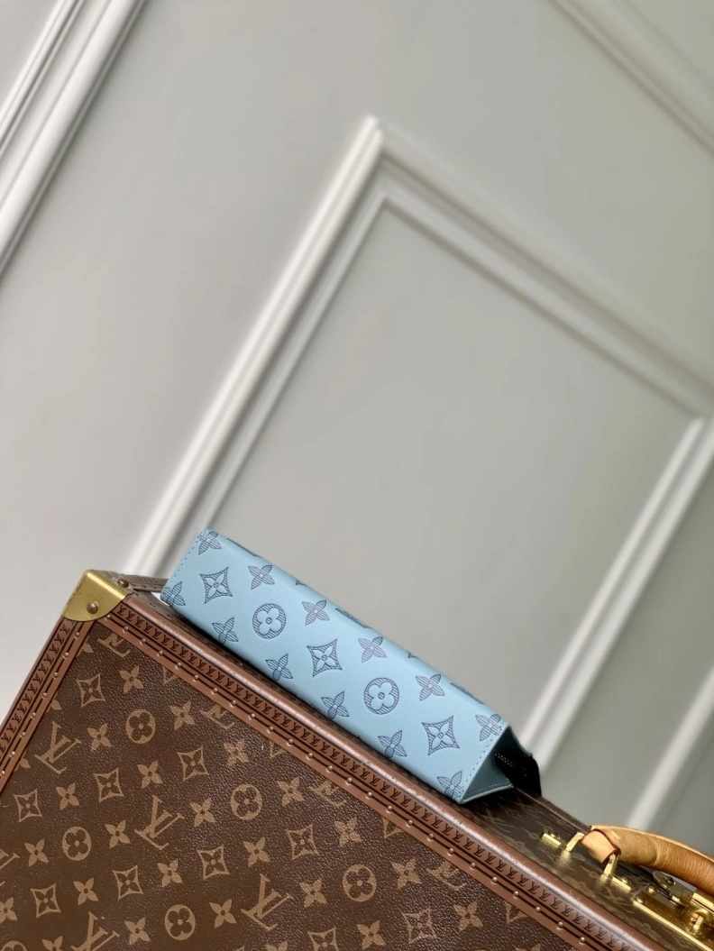 LX Clutch Bags Sleek 1045