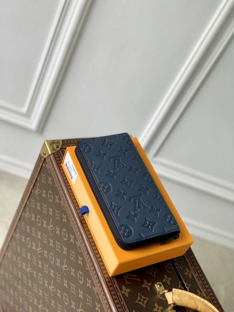 LX Wallets SportInspired 739