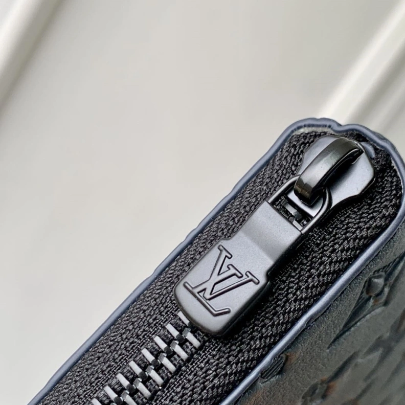 LX Wallets SportInspired 739