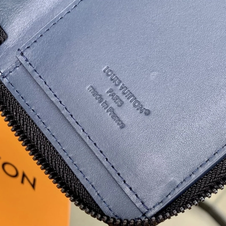 LX Wallets SportInspired 739