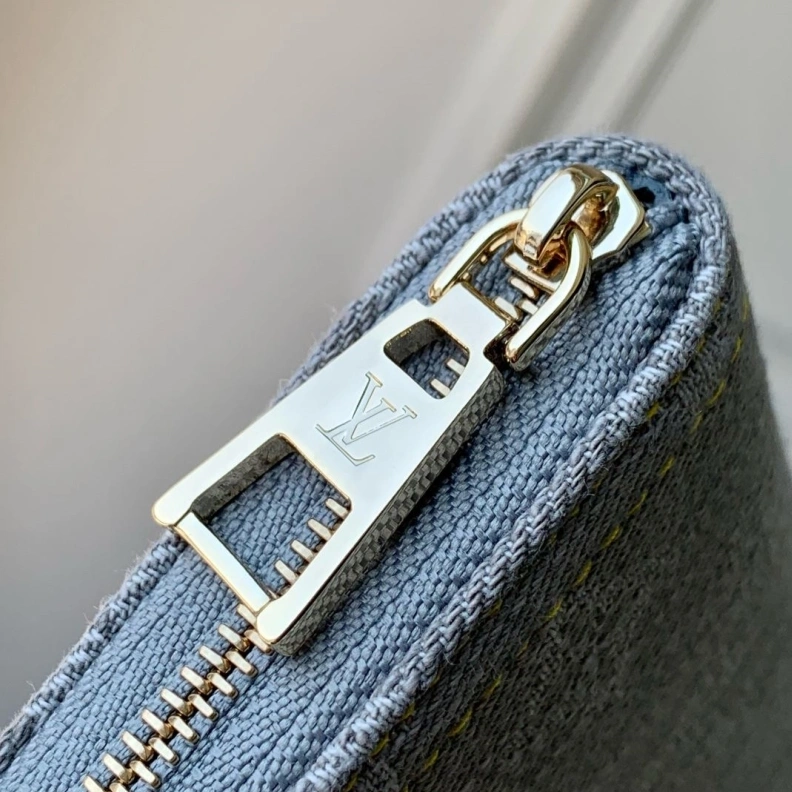 Bold LX Wallets 736