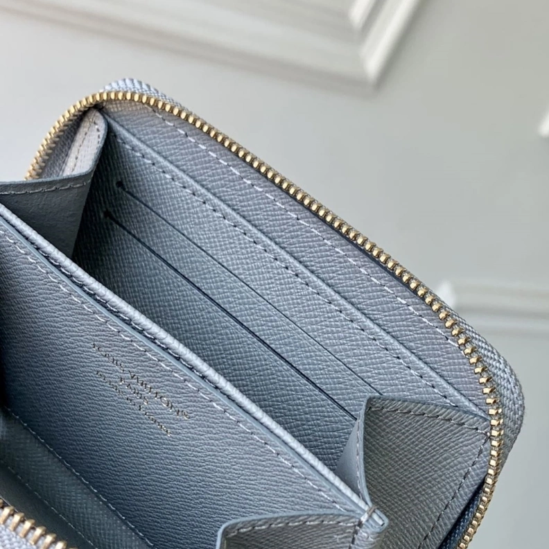 Bold LX Wallets 736
