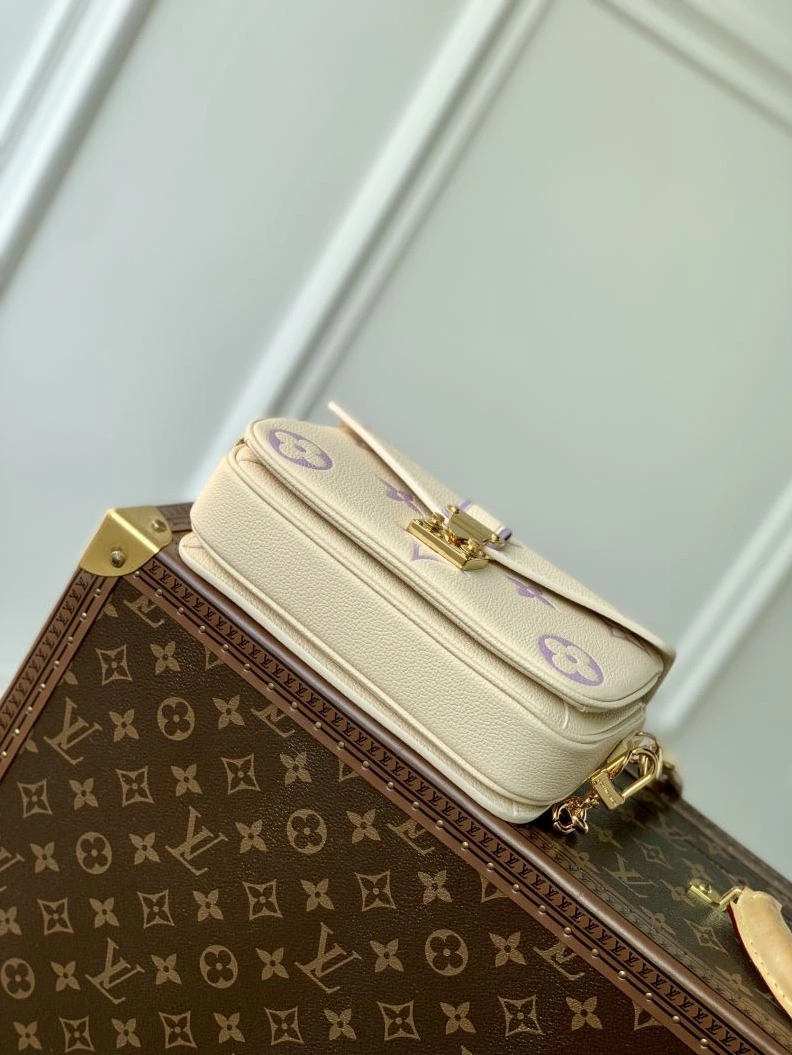 LX Top Handle Bags Compact 88