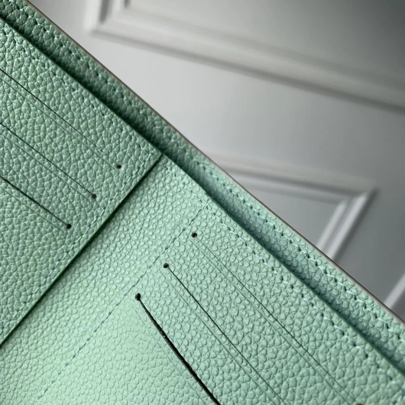 Unique LX Wallets 6594