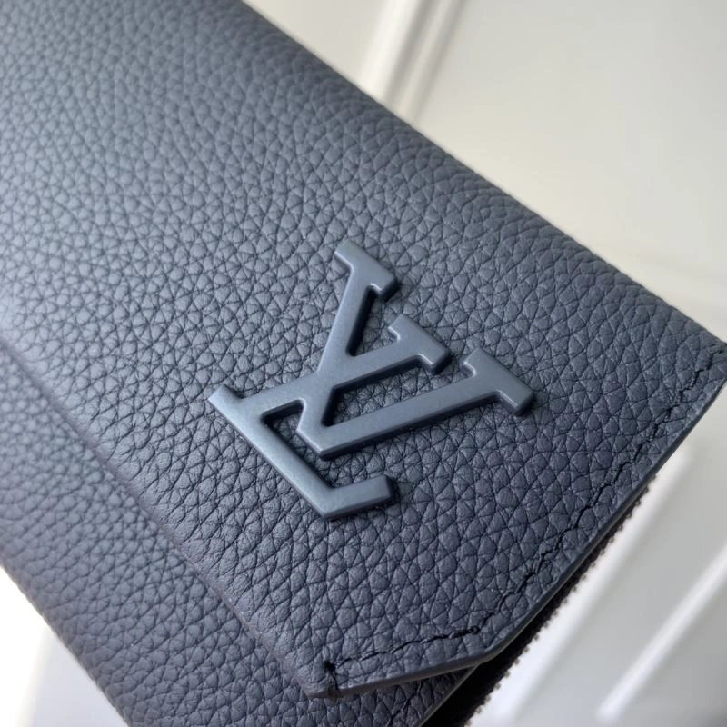 Functional LX Wallets 6561
