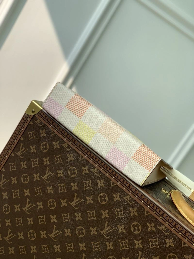 Trendsetting LX Clutch Bags 5747