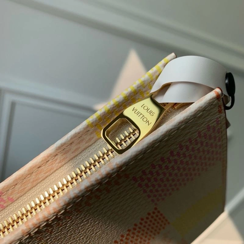 Trendsetting LX Clutch Bags 5747