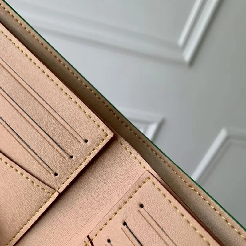 Unique LX Wallets 5656