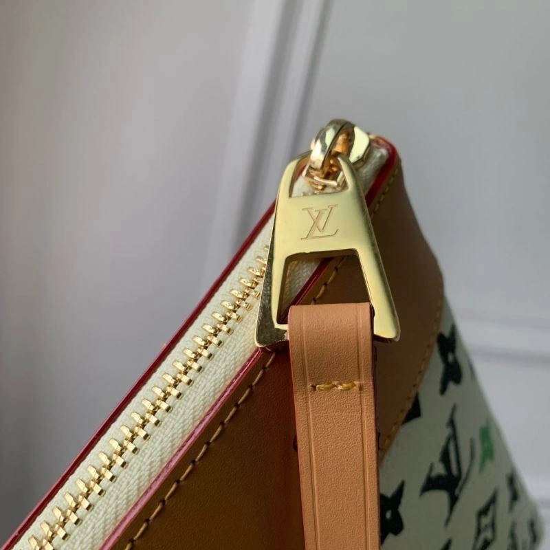 LX Clutch Bags Comfortable 5755