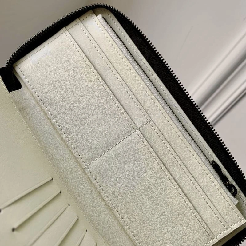 Flexible LX Wallets 5611