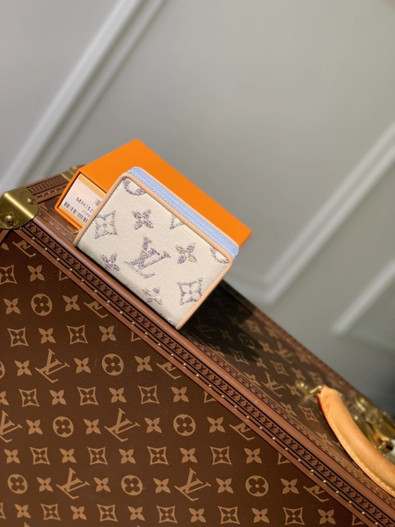 Affordable LX Wallets 4347